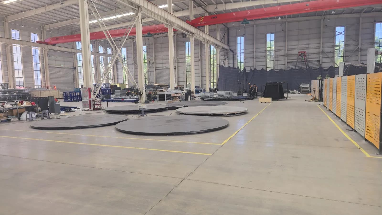 Huanyu car turntable workshop and factory floor